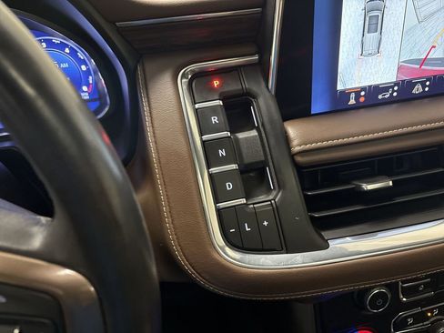 Used 2023 Chevrolet Tahoe High Country w/ Advanced Technology Package RWD image 16