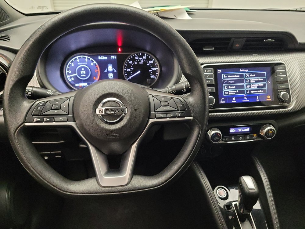Used 2019 Nissan Kicks SV FWD image 22