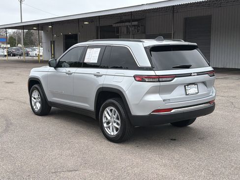 New 2025 Jeep Grand Cherokee Laredo X image 5