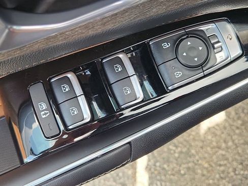 Used 2022 Kia Sorento SX Prestige w/ Rust Color Package image 24