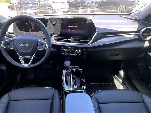 Used 2026 Chevrolet Trax ACTIV FWD image 13