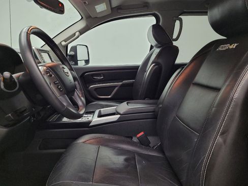 Used 2015 Nissan Titan PRO-4X w/ Pro-4x Luxury Package image 17