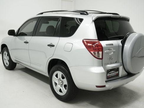 Used 2008 Toyota RAV4 2WD V6 image 6