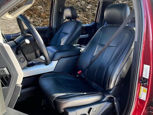 Used 2018 Ford F150 Lariat w/ Equipment Group 502A Luxury image 24