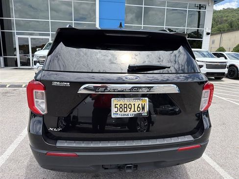 Used 2022 Ford Explorer XLT w/ Class IV Trailer Tow Package RWD image 4