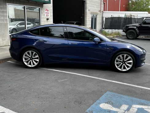 Used 2018 Tesla Model 3 Long Range RWD image 6