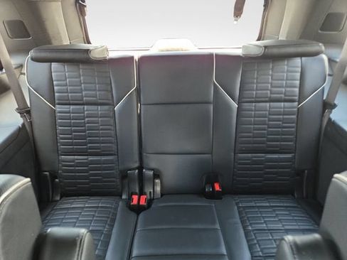 Certified 2023 Cadillac Escalade Sport Platinum w/ Heavy-Duty Trailer Package AWD/4WD image 14