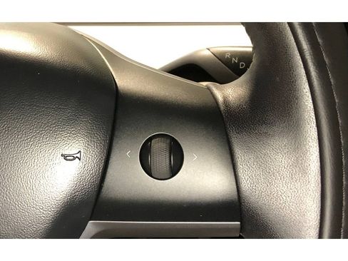 Used 2021 Tesla Model Y Long Range image 24