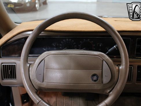 Used 1993 Buick Roadmaster Estate image 24