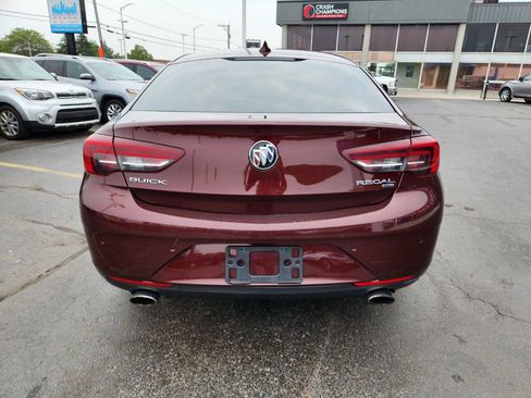Used 2018 Buick Regal Preferred w/ Driver Confidence Package #1 image 12