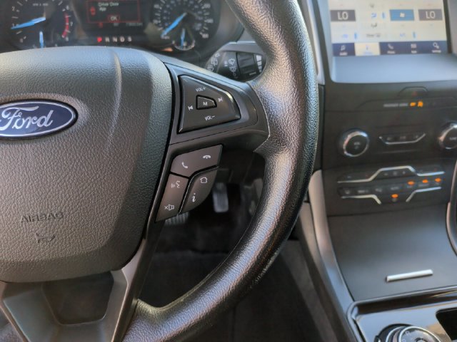 Used 2020 Ford Edge SE FWD image 17