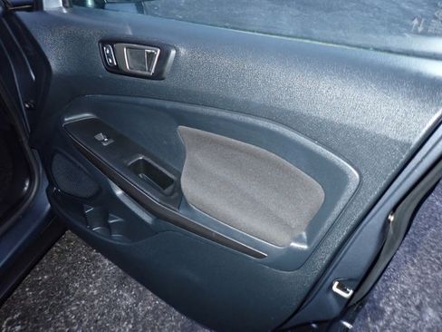 Used 2022 Ford EcoSport SE image 17