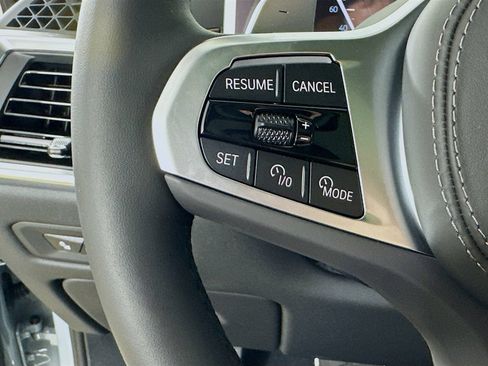 New 2026 BMW X5 xDrive40i w/ Executive Package AWD/4WD image 18