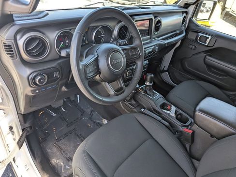 Used 2023 Jeep Wrangler Unlimited AWD/4WD image 14