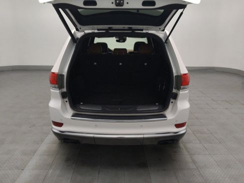 Used 2018 Jeep Grand Cherokee Summit image 29