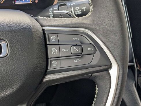 New 2026 Jeep Grand Cherokee L 2WD image 25