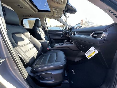 New 2025 MAZDA CX-5 AWD 2.5 S w/ Preferred Package image 31