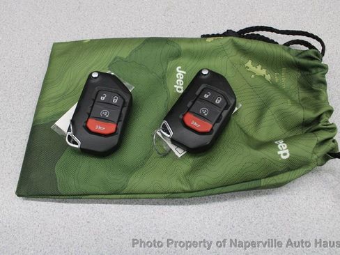 Used 2024 Jeep Wrangler Unlimited Rubicon 392 image 66