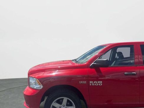 Used 2017 RAM 1500 Express w/ Express Value Package AWD/4WD image 23