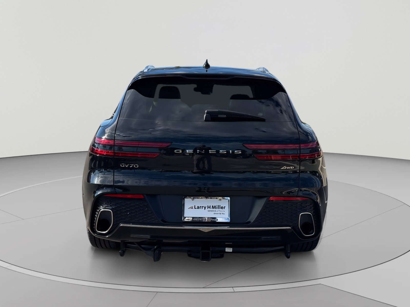 Used 2022 Genesis GV70 2.5T w/ Advanced Package AWD/4WD image 4