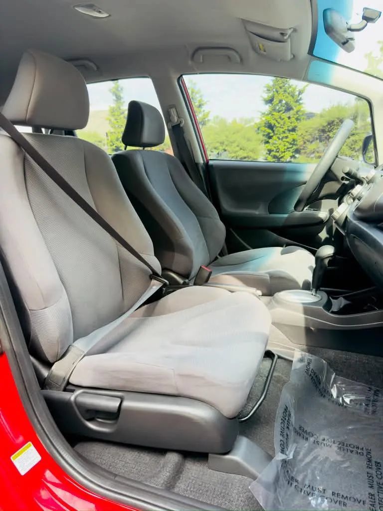 Used 2010 Honda Fit image 11