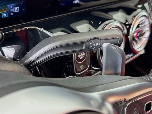 Used 2022 Mercedes-Benz GLA 35 AMG 4MATIC image 21