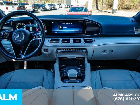 Used 2025 Mercedes-Benz GLS 450 4MATIC image 27