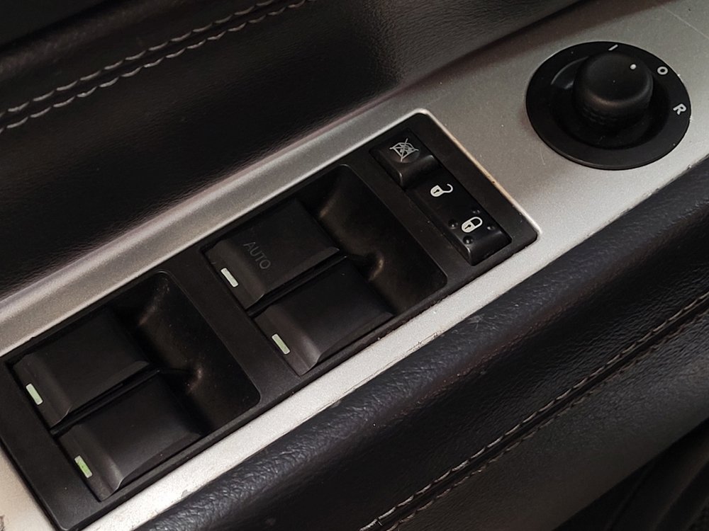 Used 2015 Jeep Compass High Altitude FWD image 27