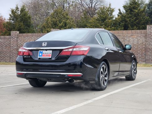 Used 2017 Honda Accord EX-L image 6