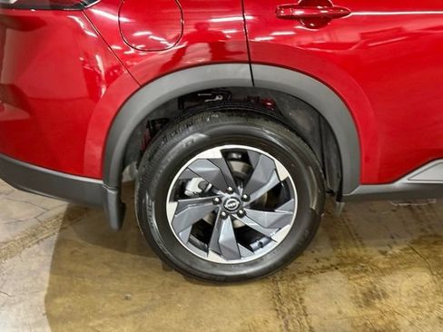 Certified 2025 Nissan Rogue SV w/ SV Premium Package FWD image 6