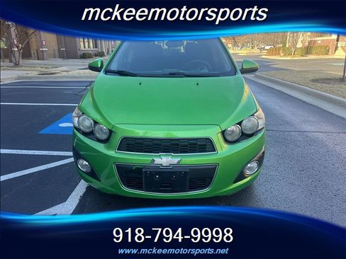 Used 2015 Chevrolet Sonic LT image 4
