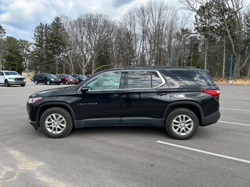 Used 2019 Chevrolet Traverse LT w/ LPO, Floor Liner Package image 10