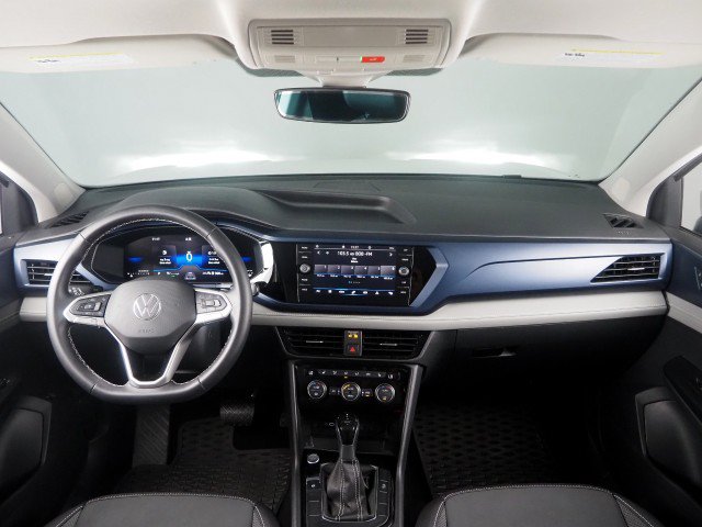 Used 2024 Volkswagen Taos SE FWD image 3