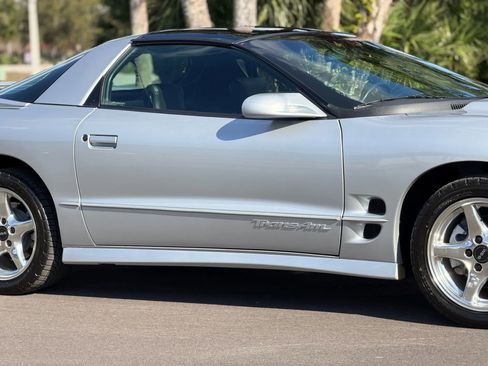 Used 2000 Pontiac Firebird Formula image 5
