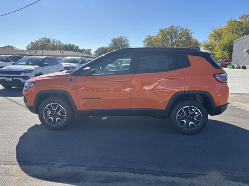 New 2026 Jeep Compass Trailhawk image 5