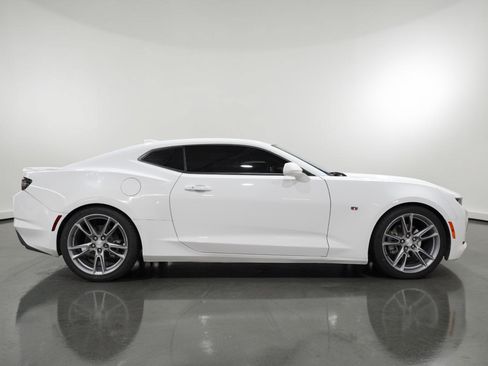 Used 2021 Chevrolet Camaro LT w/ RS Package RWD image 5