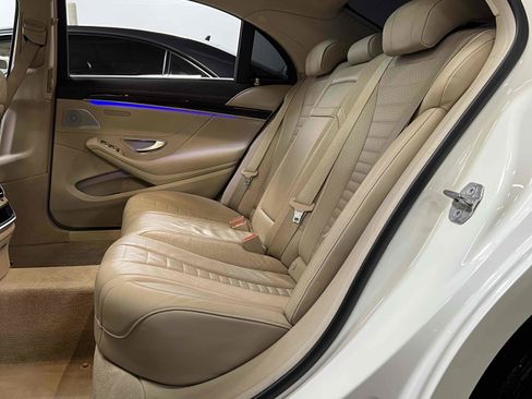 Used 2019 Mercedes-Benz S 560 Sedan image 44