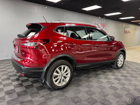 Used 2021 Nissan Rogue Sport SV image 12