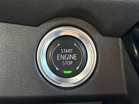 Certified 2024 Chevrolet Traverse LT image 19