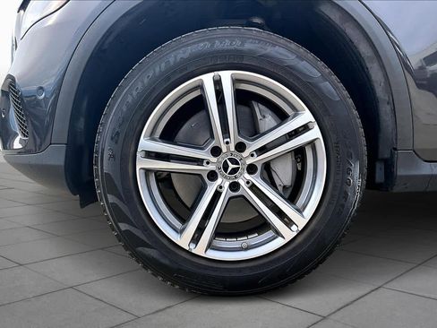 Used 2022 Mercedes-Benz GLC 300 GLC 300 image 10