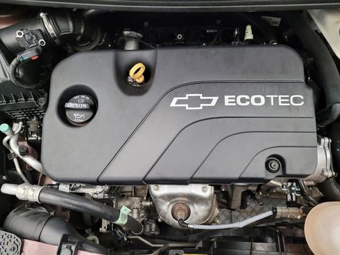 Used 2021 Chevrolet Spark LT image 30