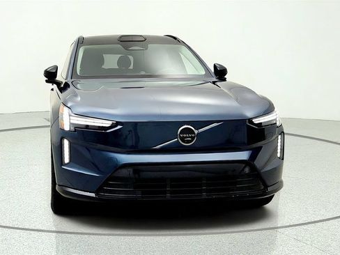 Used 2025 Volvo EX90 Ultra AWD/4WD image 2