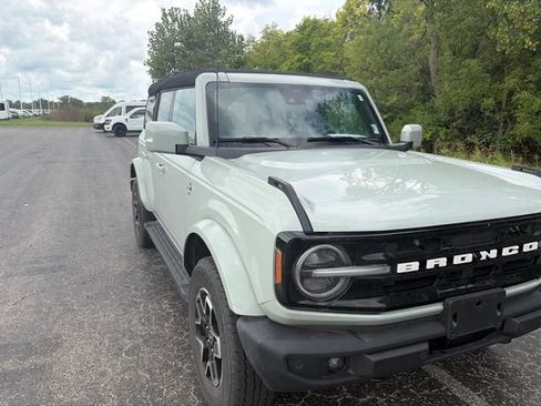 Used 2023 Ford Bronco Outer Banks AWD/4WD image 7