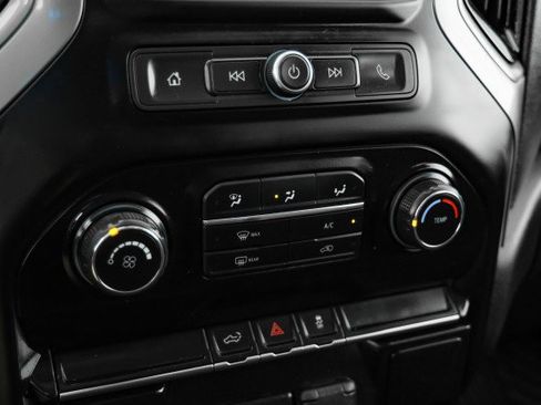 Used 2019 Chevrolet Silverado 1500 Custom w/ Custom Value Package image 21