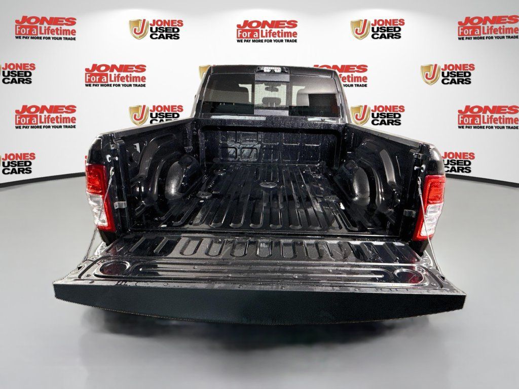 Used 2024 RAM 2500 Tradesman w/ Chrome Appearance Group AWD/4WD image 28