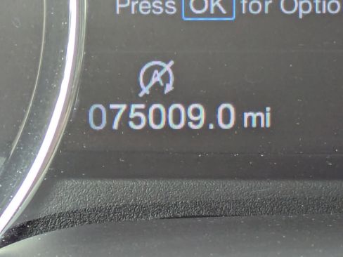 Used 2018 Ford F150 Lariat w/ Equipment Group 502A Luxury AWD/4WD image 21
