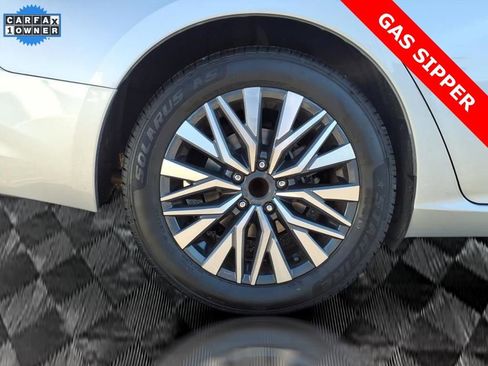 Used 2024 Nissan Altima 2.5 SV image 7