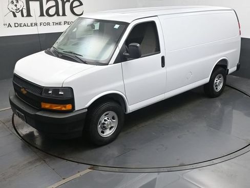 New 2026 Chevrolet Express 2500 w/ Driver Convenience Package RWD image 39
