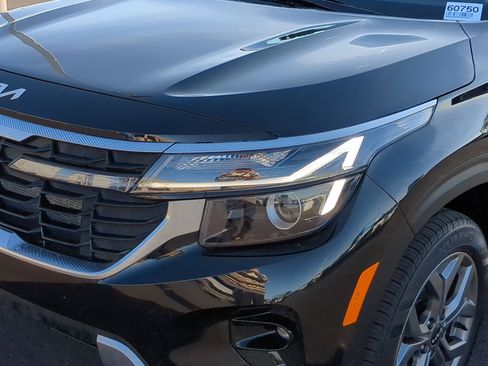 Certified 2024 Kia Seltos S image 10