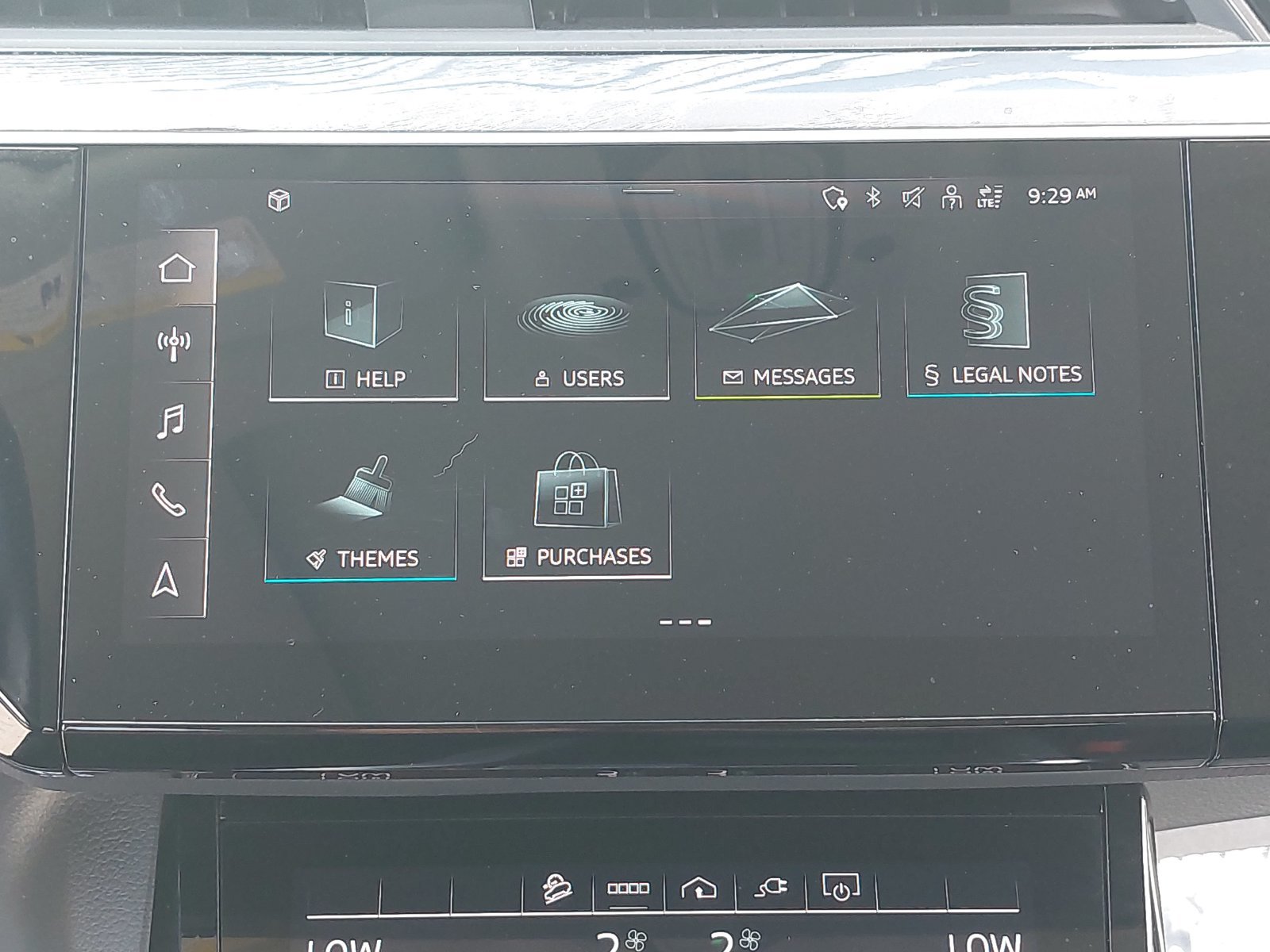 Used 2024 Audi Q8 e-tron Premium Plus AWD/4WD image 25